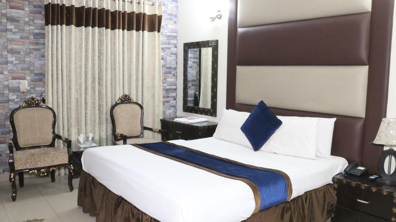 Hotel Tourist Inn Lahore Eksteriør bilde