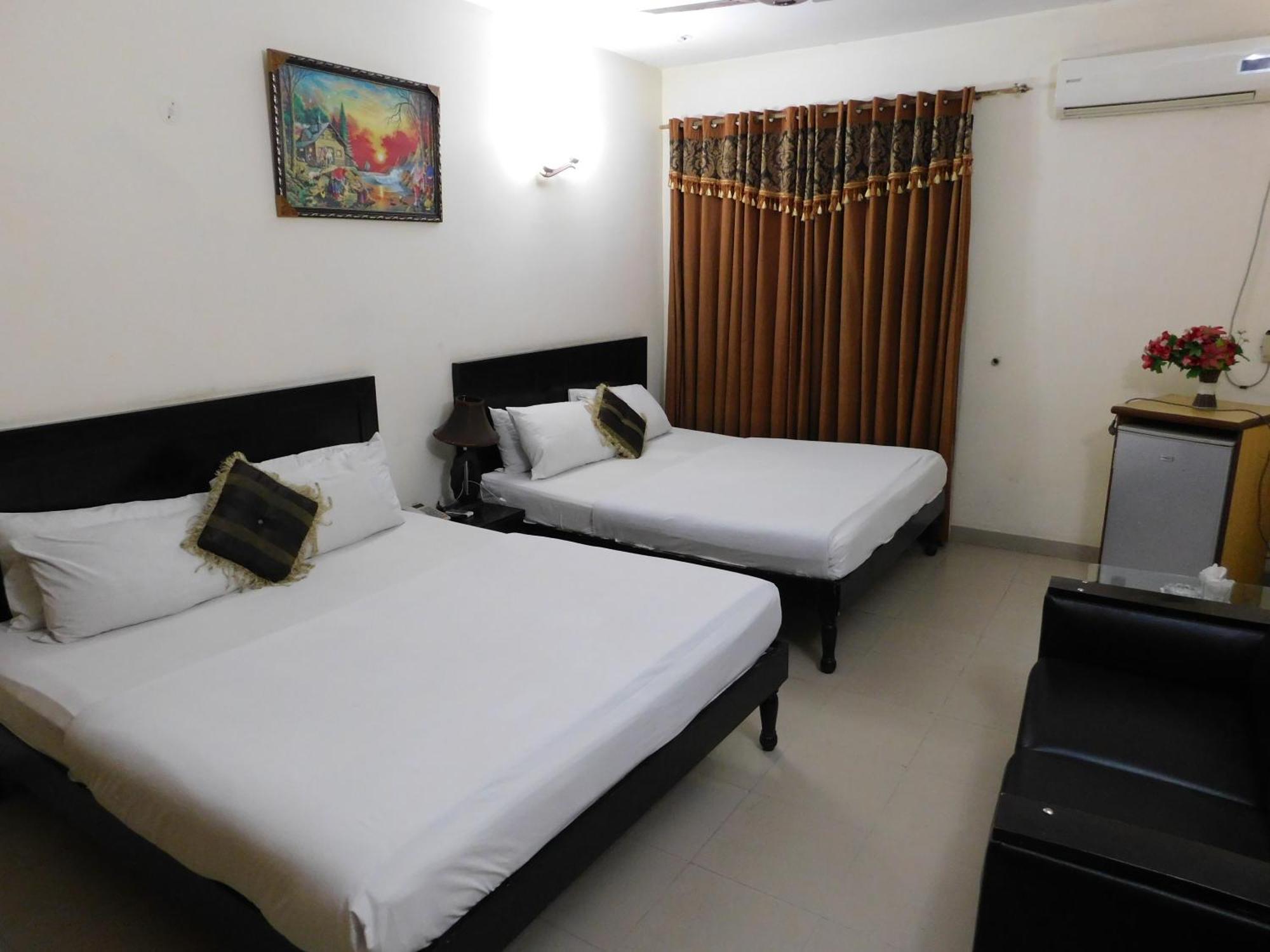 Hotel Tourist Inn Lahore Eksteriør bilde