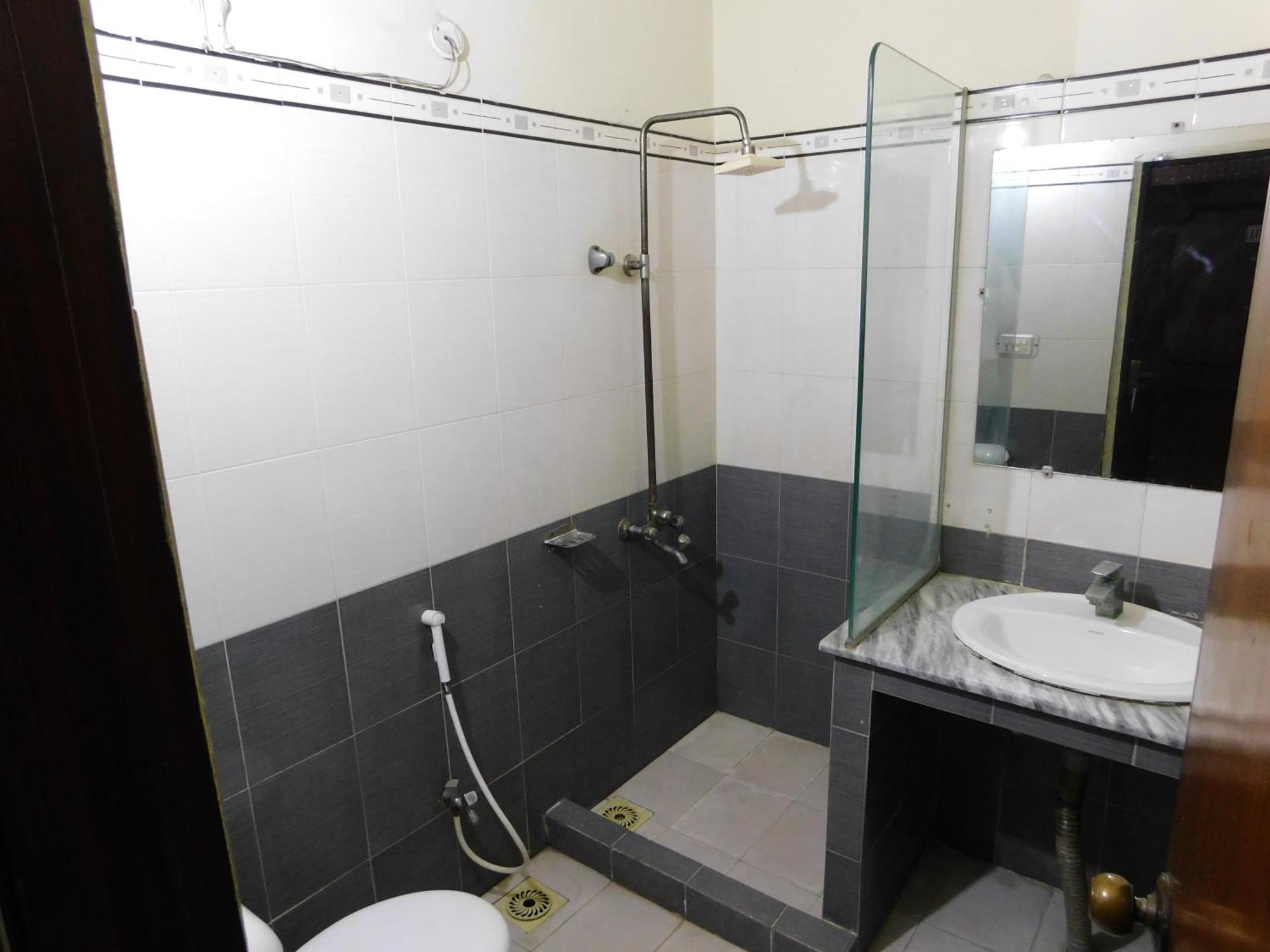 Hotel Tourist Inn Lahore Eksteriør bilde